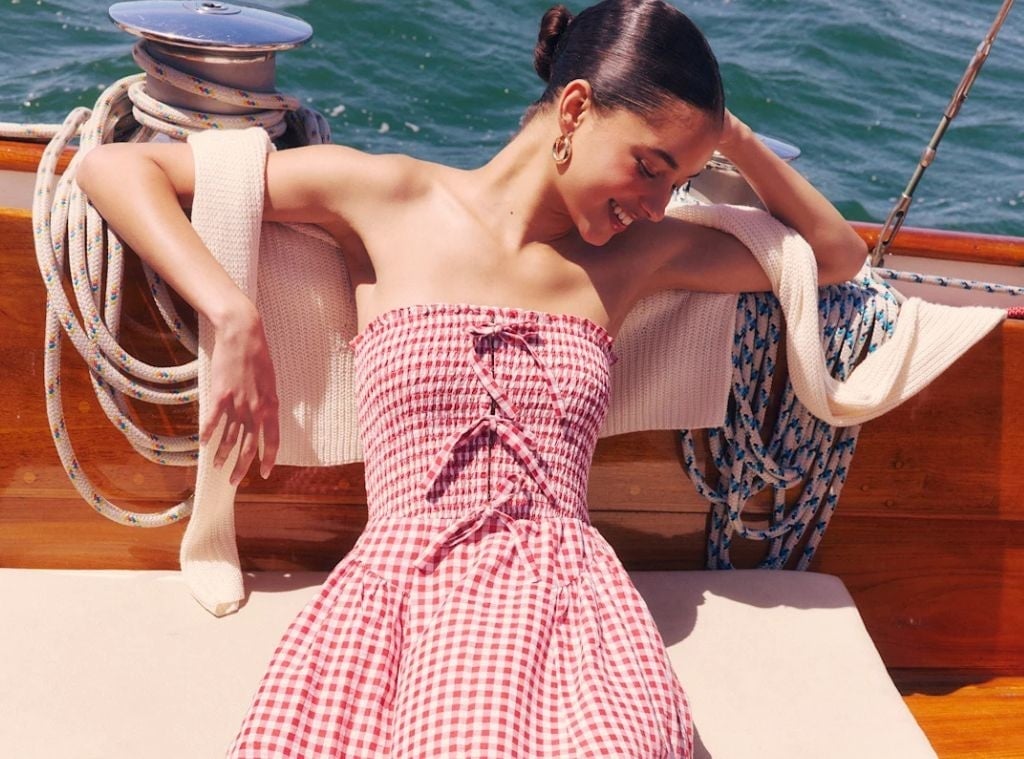 Red and White Gingham Strapless Dress Red and White Gingham Strapless Dress — Trendy Styling Dress