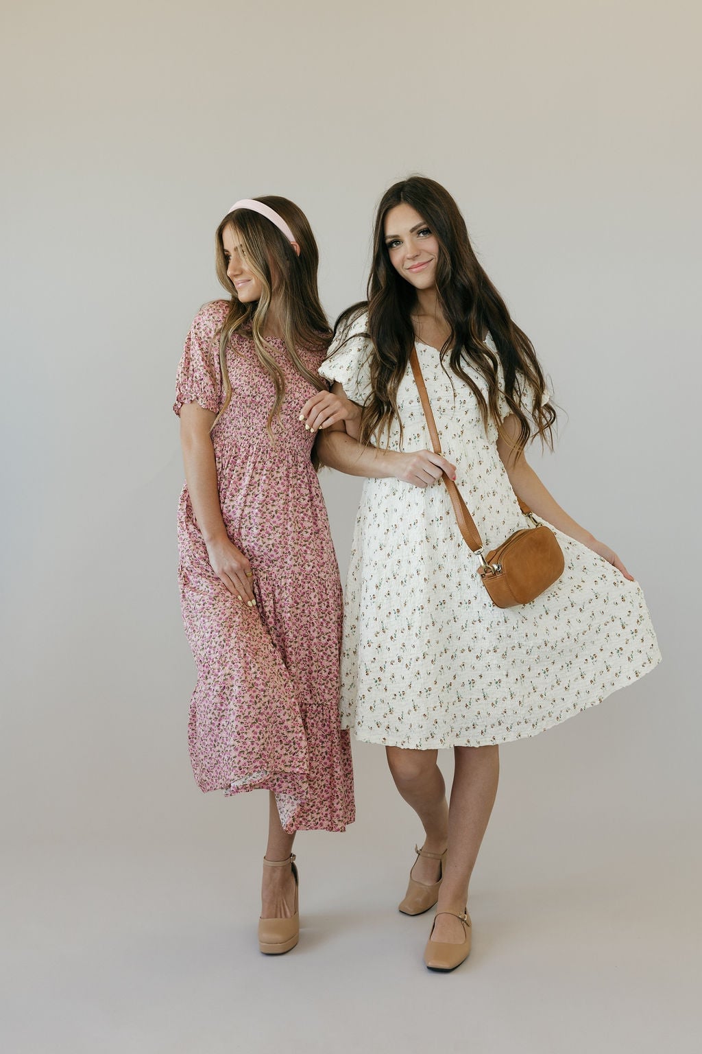 Pink Floral Print Tiered Midi Dress With Nude Pointed-Toe Heels Pink Floral Print Tiered Midi Dress With Nude Pointed-Toe Heels — Trendy Styling Dress