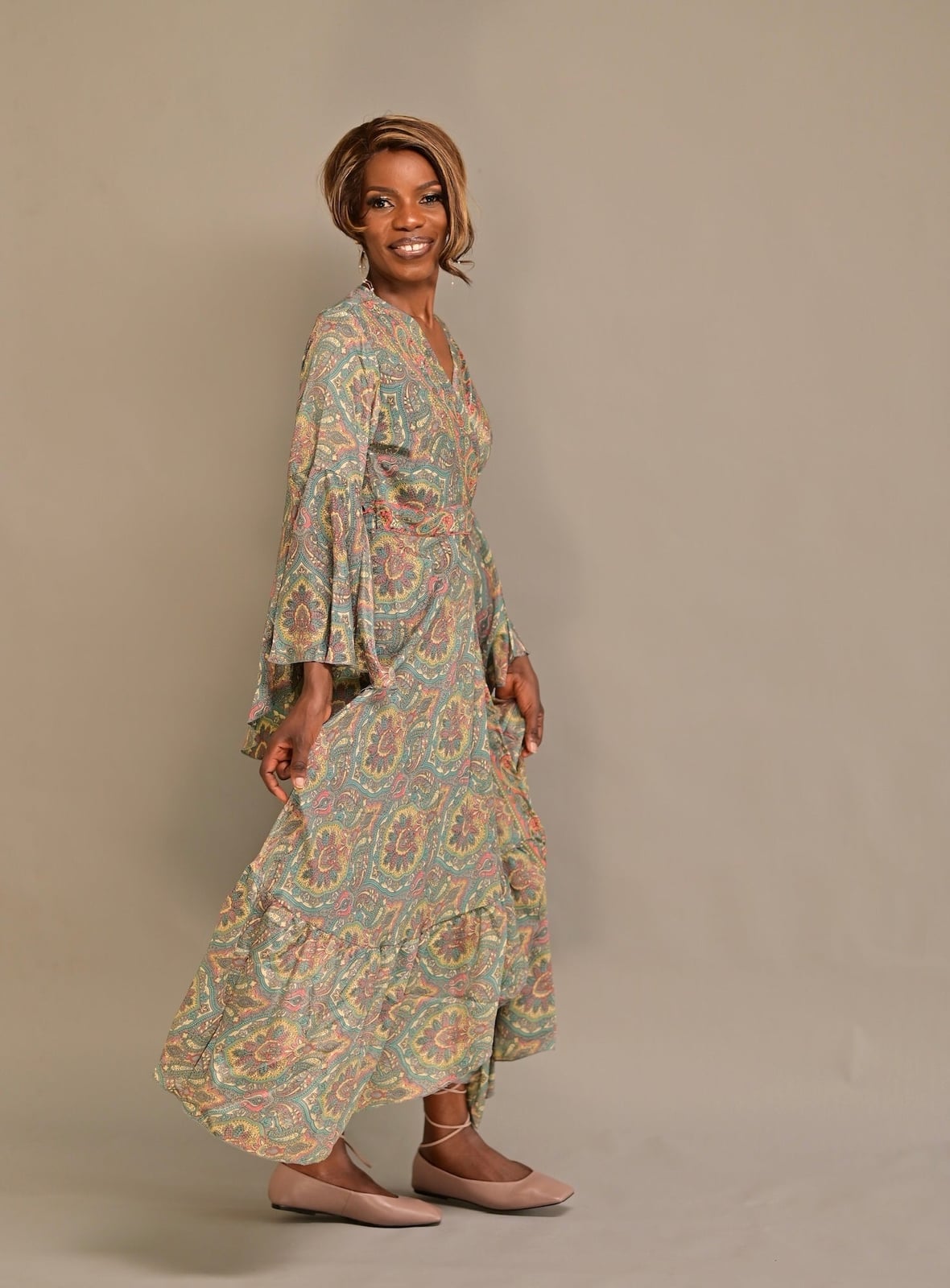 Teal Paisley Print Long Sleeve Dress With Lightweight Patterned Fabric Teal Paisley Print Long Sleeve Dress With Lightweight Patterned Fabric — Trendy Styling Dress