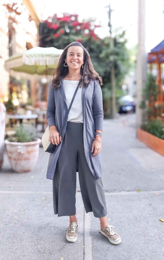Gray Cardigan With Cropped Trousers Gray Cardigan With Cropped Trousers — Trendy Teacher Outfits Elementary