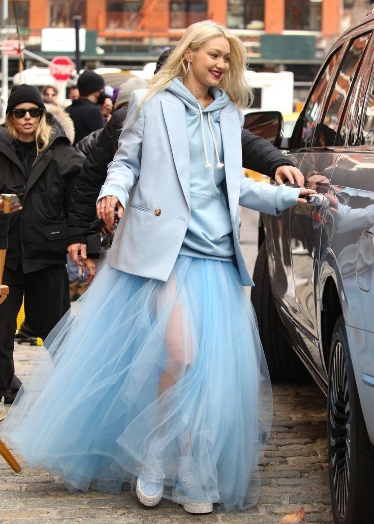 HOW TO STYLE THE TULLE SKIRT & LOOK FASHIONABLE - FASHION SIZZLE