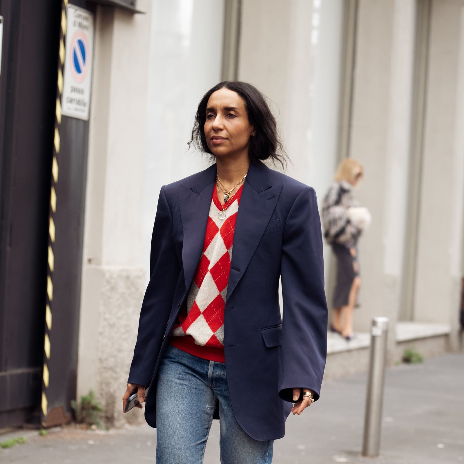 Oversized Blazer Over Argyle Vest and Jeans Oversized Blazer Over Argyle Vest and Jeans — Trendy Uni Outfits