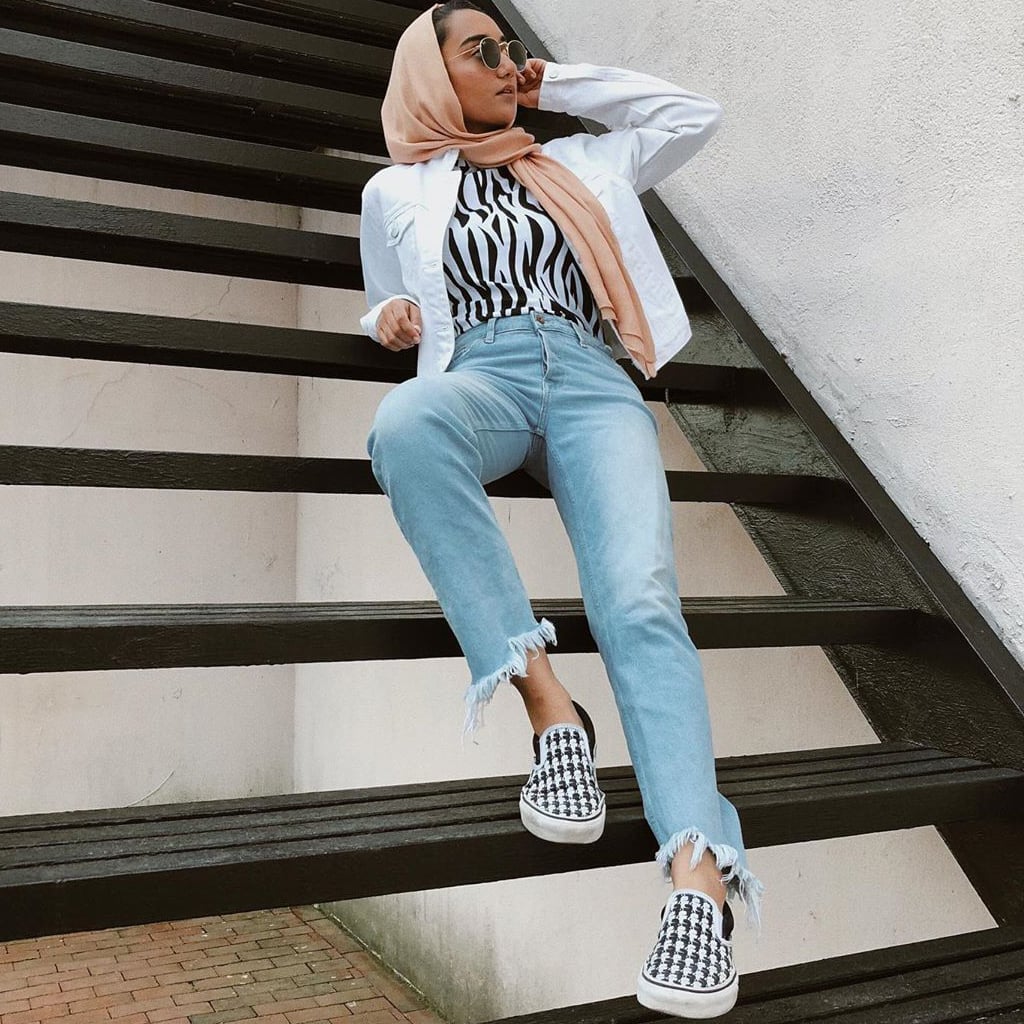 Denim Jacket and Hijab with Checkerboard Vans Denim Jacket and Hijab with Checkerboard Vans — Trendy Vans Outfits