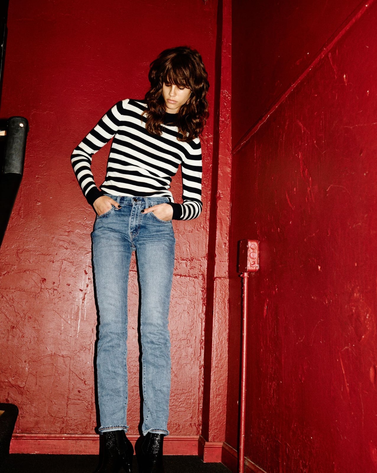 Striped Top With Straight Leg Jeans Striped Top With Straight Leg Jeans — Trendy Vintage Style
