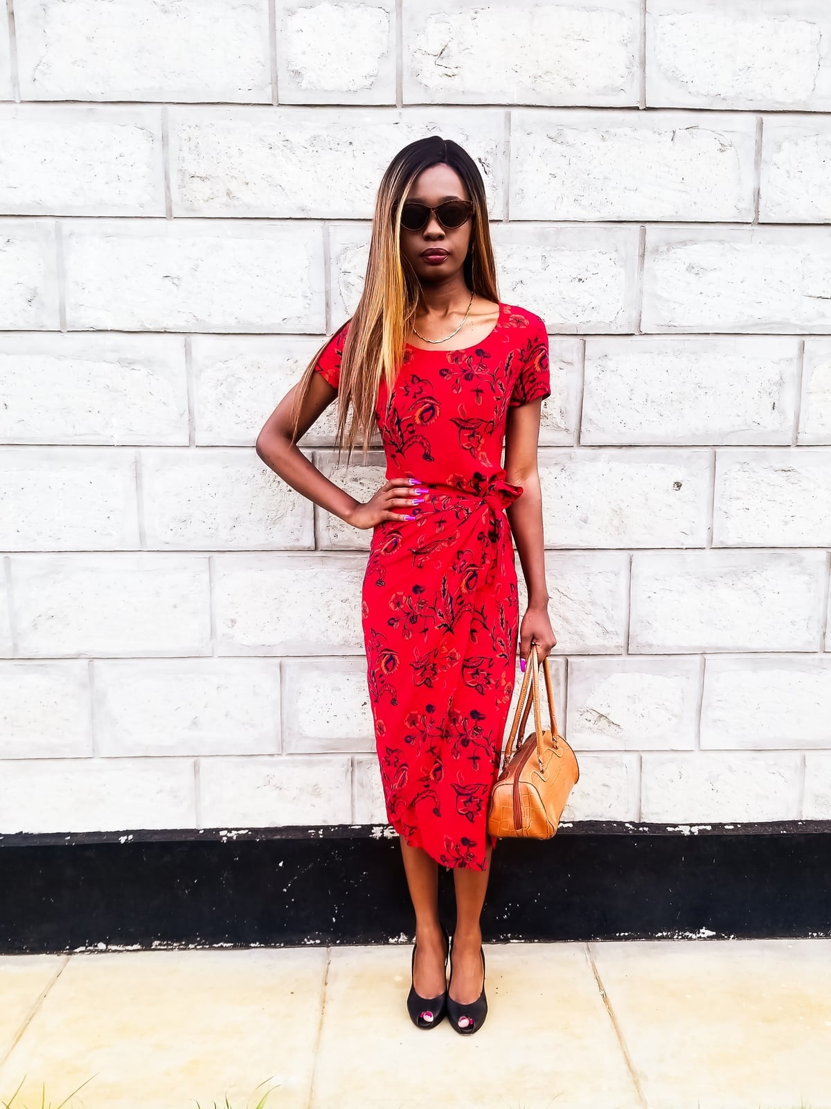 Red Floral Wrap Dress With Dark Pointed-Toe Heels Red Floral Wrap Dress With Dark Pointed-Toe Heels — Trendy Vintage Style
