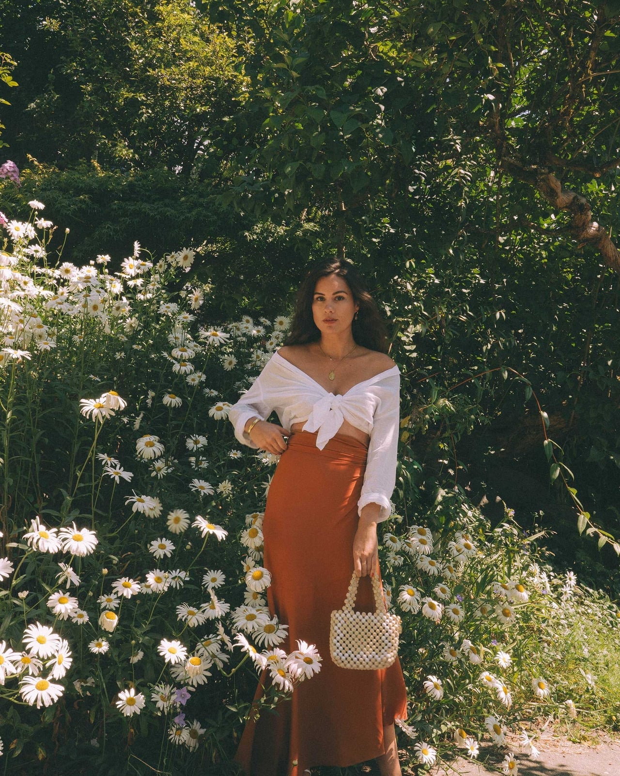 Tied Oversized White Shirt With Flowing Skirt — Trendy White Shirt Outfits