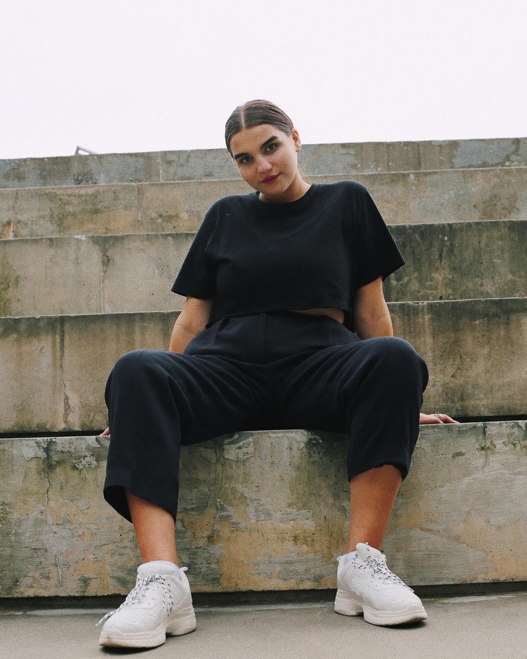Black Crop Top and Wide-Leg Trousers with Chunky Sneakers, Jersey Black Crop Top and Wide-Leg Trousers with Chunky Sneakers, Jersey — Trendy White Sneakers Outfits