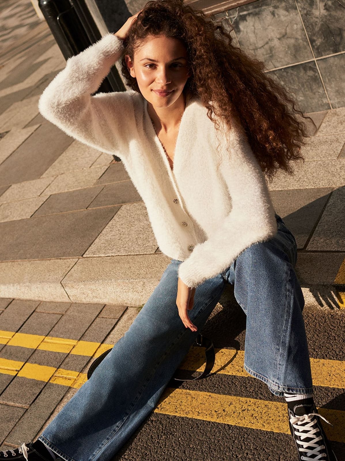 White Fluffy Knit Cardigan With Blue Jeans White Fluffy Knit Cardigan With Blue Jeans — Trendy White Sweater Outfit