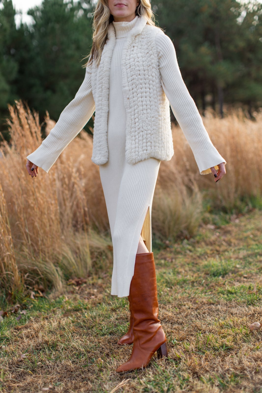 White Sweater Dress With Knit Vest And Brown Boots White Sweater Dress With Knit Vest And Brown Boots — Trendy White Sweater Outfit