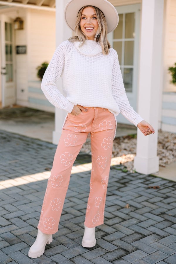 White Waffle Knit Sweater With Floral Pants White Waffle Knit Sweater With Floral Pants — Trendy White Sweater Outfit