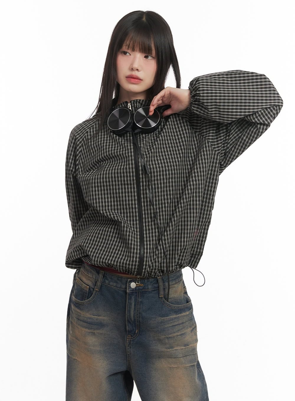 Checked Cropped Windbreaker with Blue Wide Leg Jeans — Trendy Windbreaker Outfits