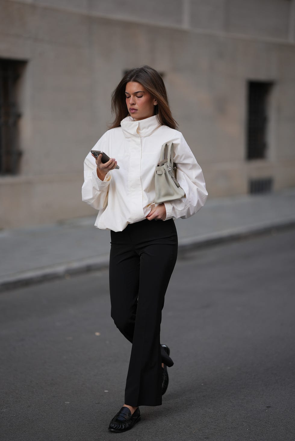 White Jacket with Voluminous Sleeves and Straight Leg Pants — Trendy Windbreaker Outfits