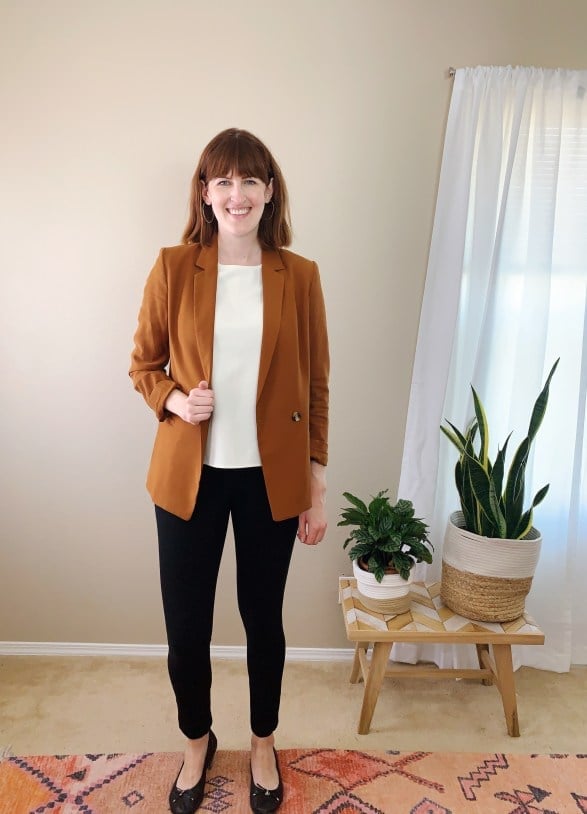 Brown Oversized Blazer with Fitted Trousers and Black Ballet Flats Brown Oversized Blazer with Fitted Trousers and Black Ballet Flats — Trendy Work From Home Outfits