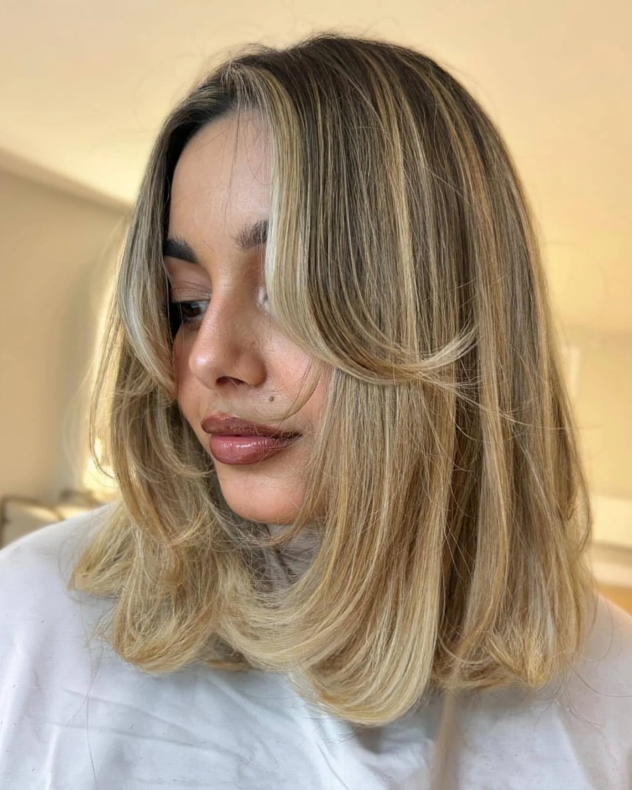 Fine Blonde Bob With Curtain Bangs Fine Blonde Bob With Curtain Bangs — Trendy Work Hair