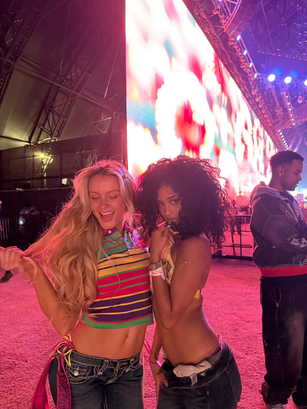 Striped Halter Top and Low-Rise Jeans Striped Halter Top and Low-Rise Jeans — Trendy Zara Larsson Outfits